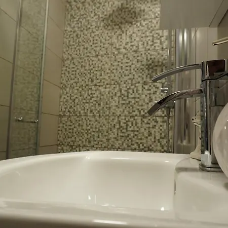 Cozy Private With Ensuite In Msida/pieta - Near Valletta Homestay