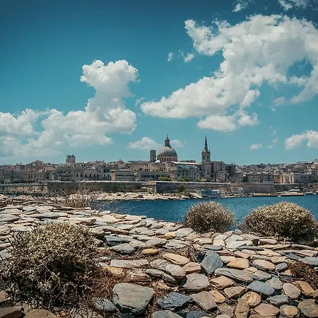 Cozy Private With Ensuite In Msida/pieta - Near Valletta Pieta