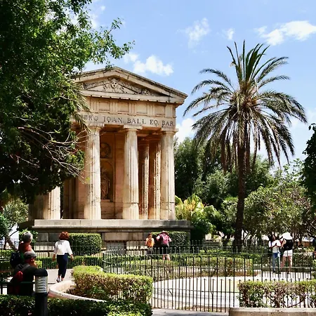 Cozy Private With Ensuite In Msida/pieta - Near Valletta *